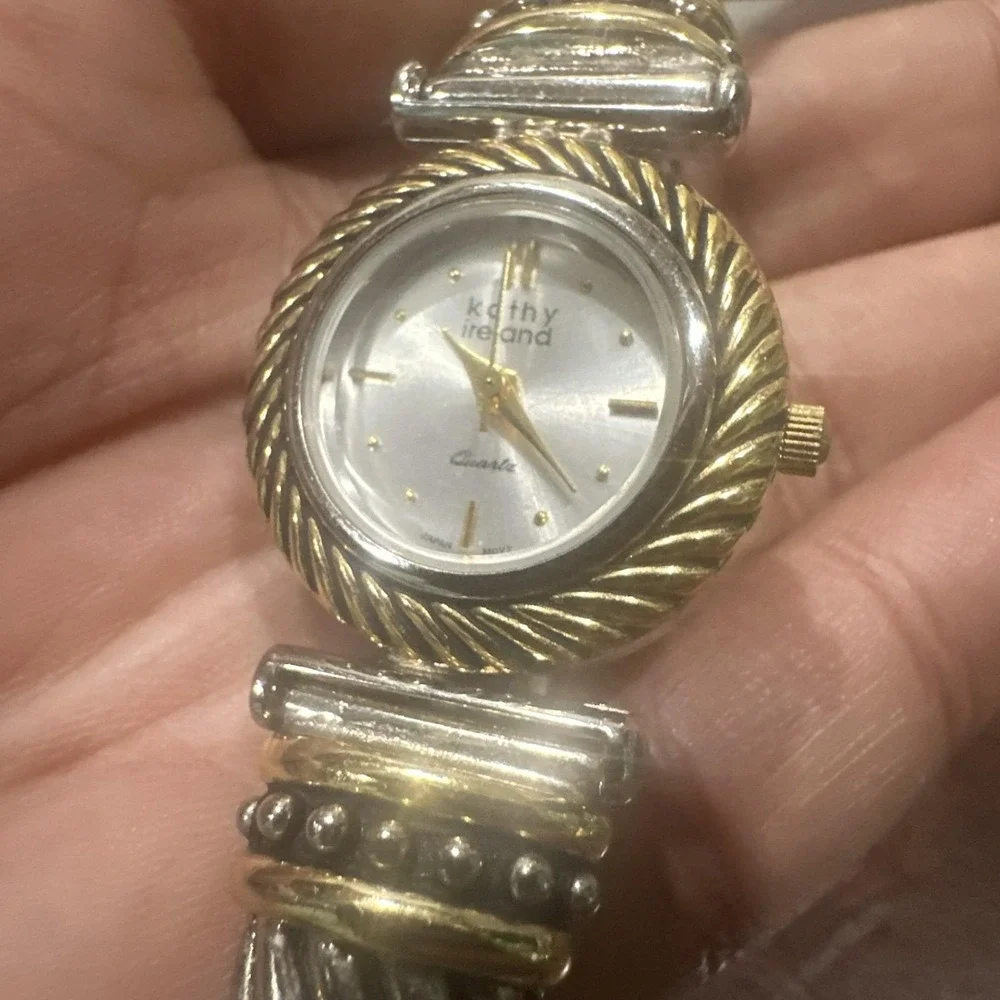 Working Kathy Ireland Women's‎ 25mm Stretch Band Watch - New Battery Fit 6.5in